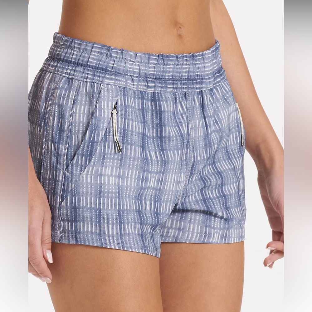 Vuori Dash Short Blue Athletic